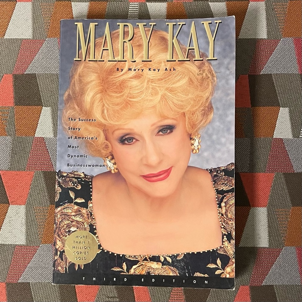 1994 Mary Kay Success Story - Paper Back -  8"